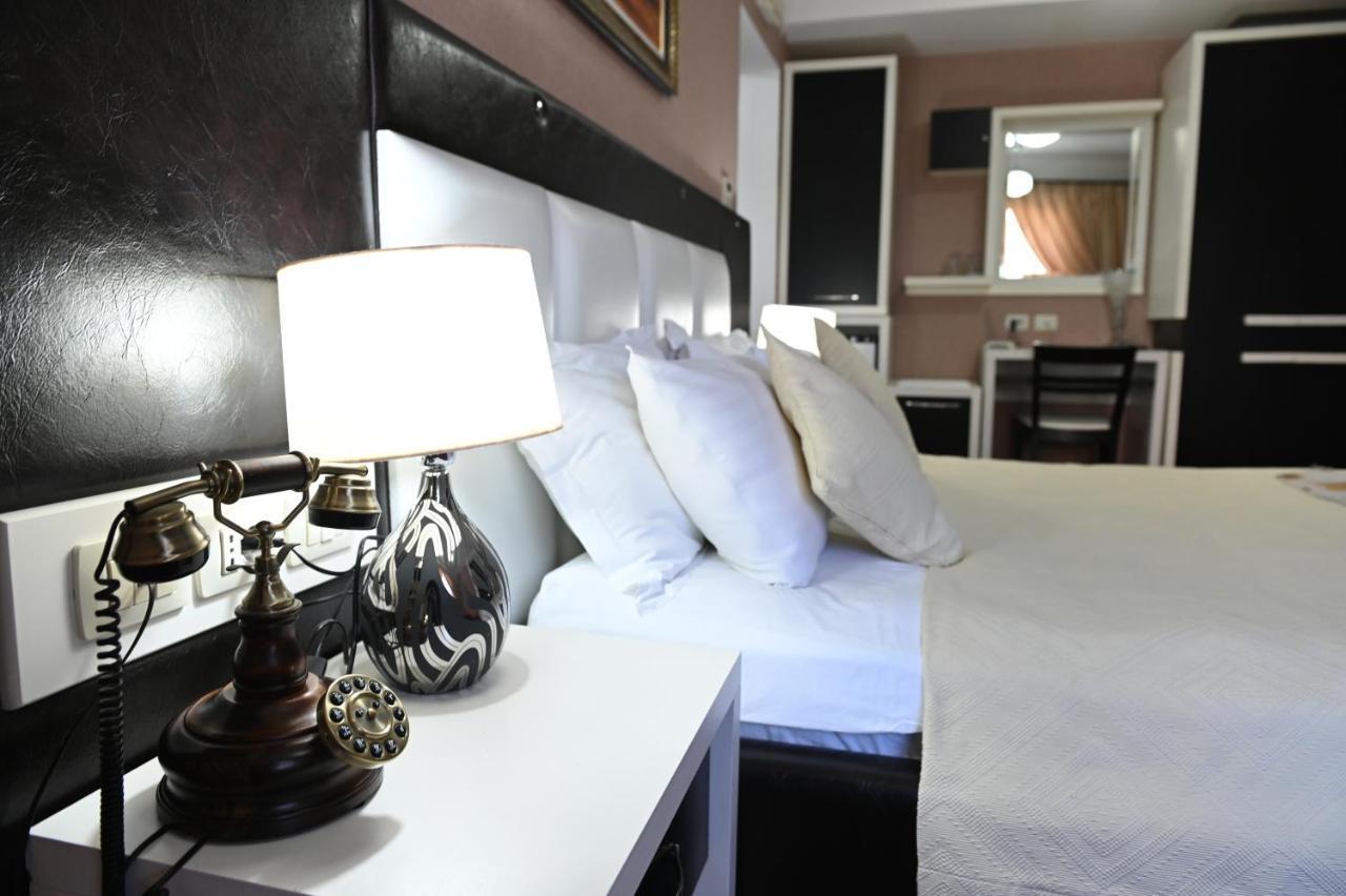 Hotel Liss Lezhë Extérieur photo