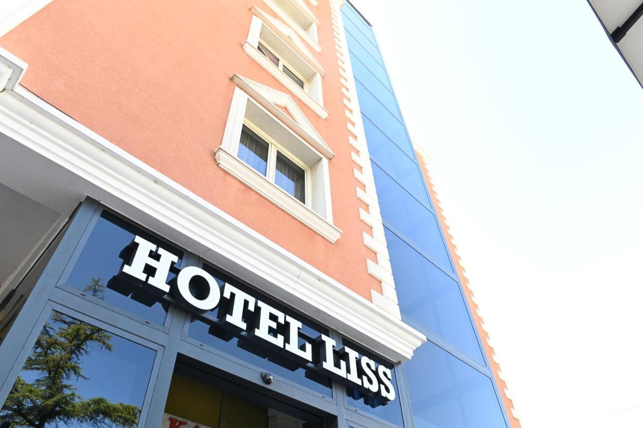 Hotel Liss Lezhë Extérieur photo