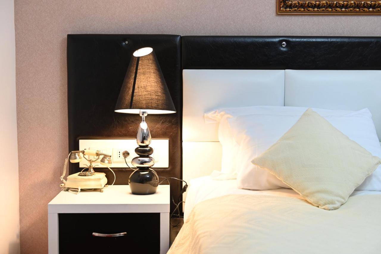 Hotel Liss Lezhë Extérieur photo