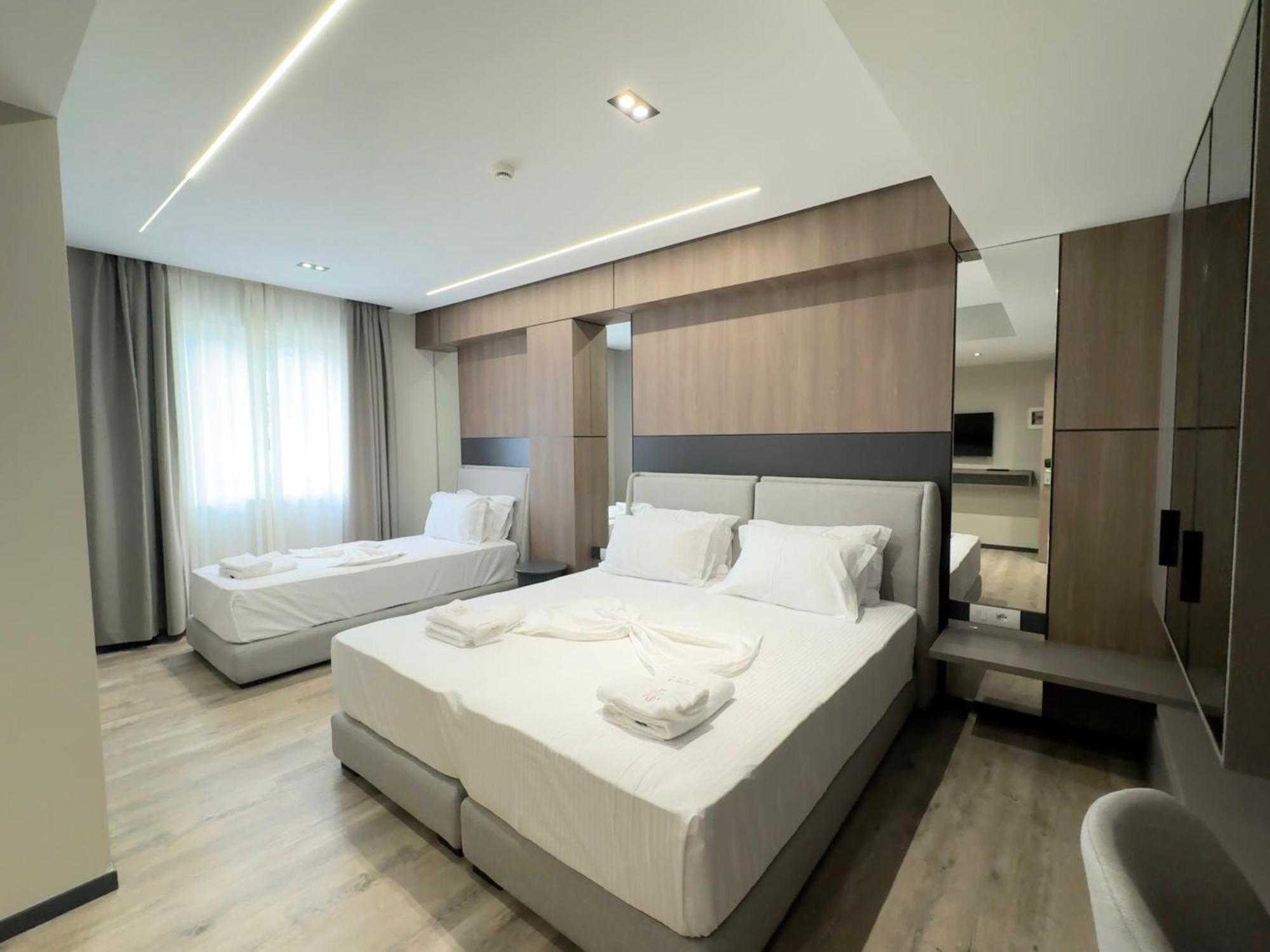 Hotel Liss Lezhë Extérieur photo